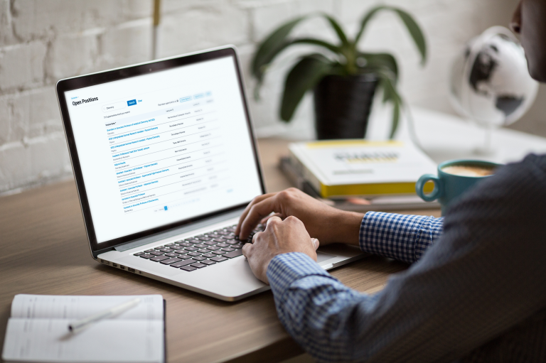 Best practices for your Dossier: contacts, archiving, collections, and sharing